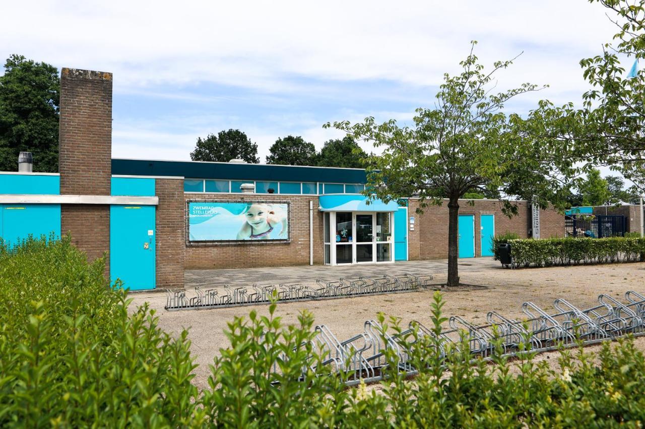 Ruim Chalet In Het Hart Van Zeeland Heinkenszand Exterior foto